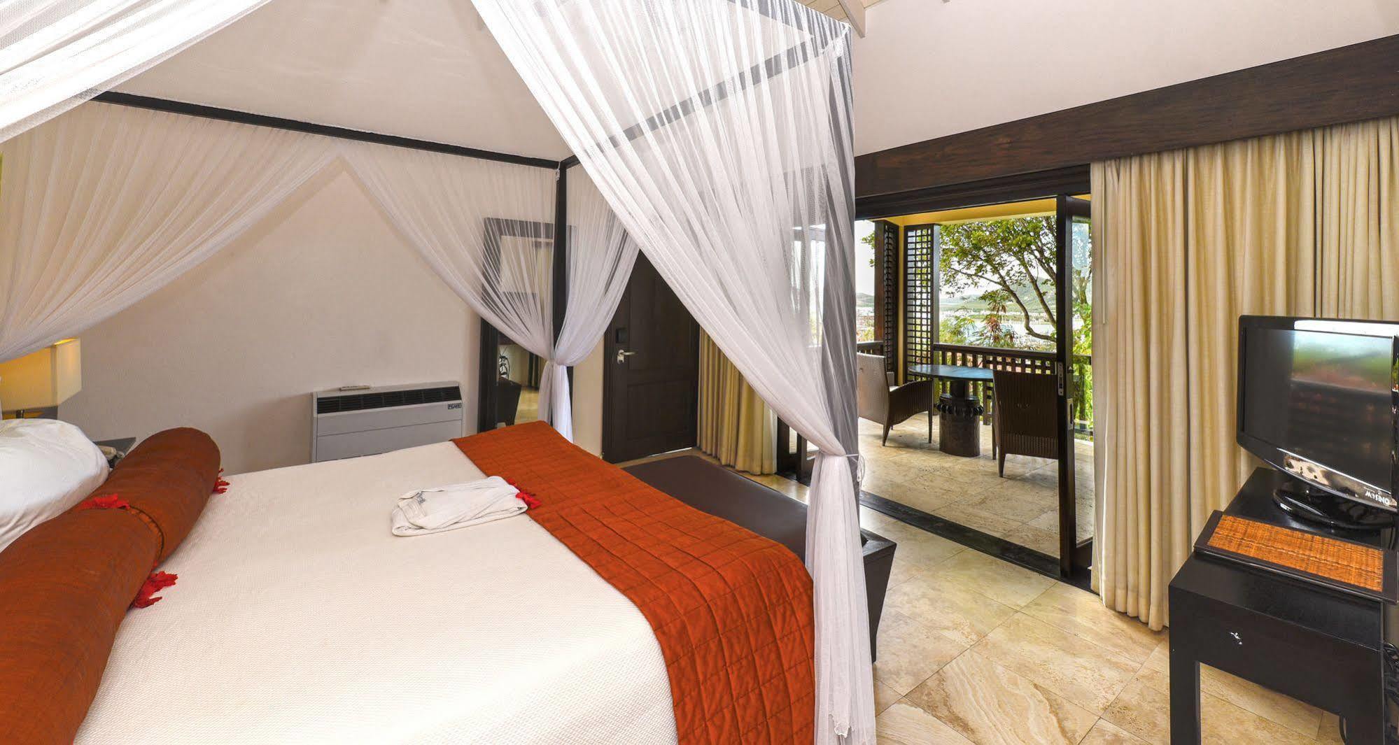 Sugar Ridge Resort Jolly Harbour Екстер'єр фото